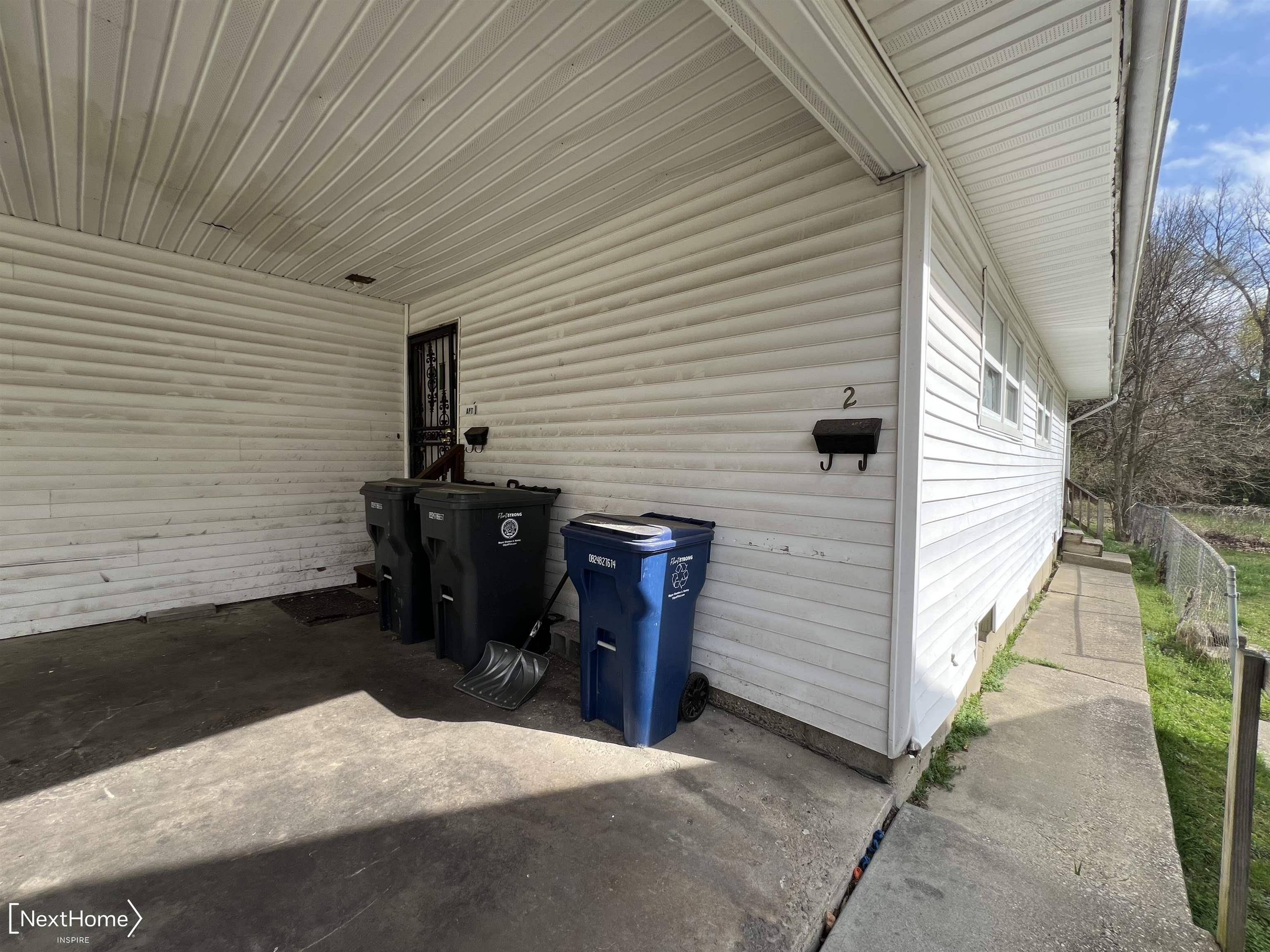 929 W Genesee ST, Flint, MI 48504