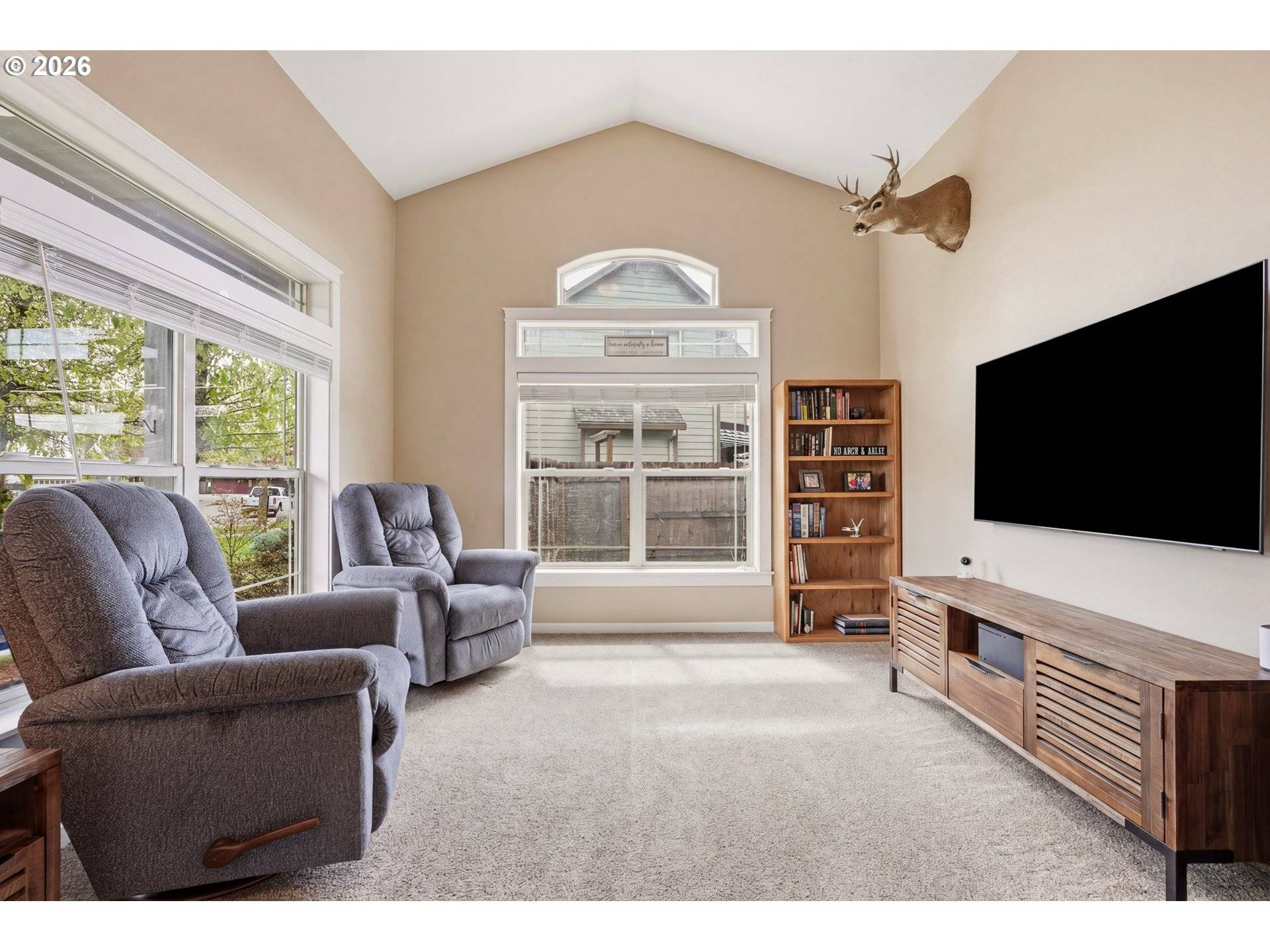 301 SW BELL DR, Dallas, OR 97338