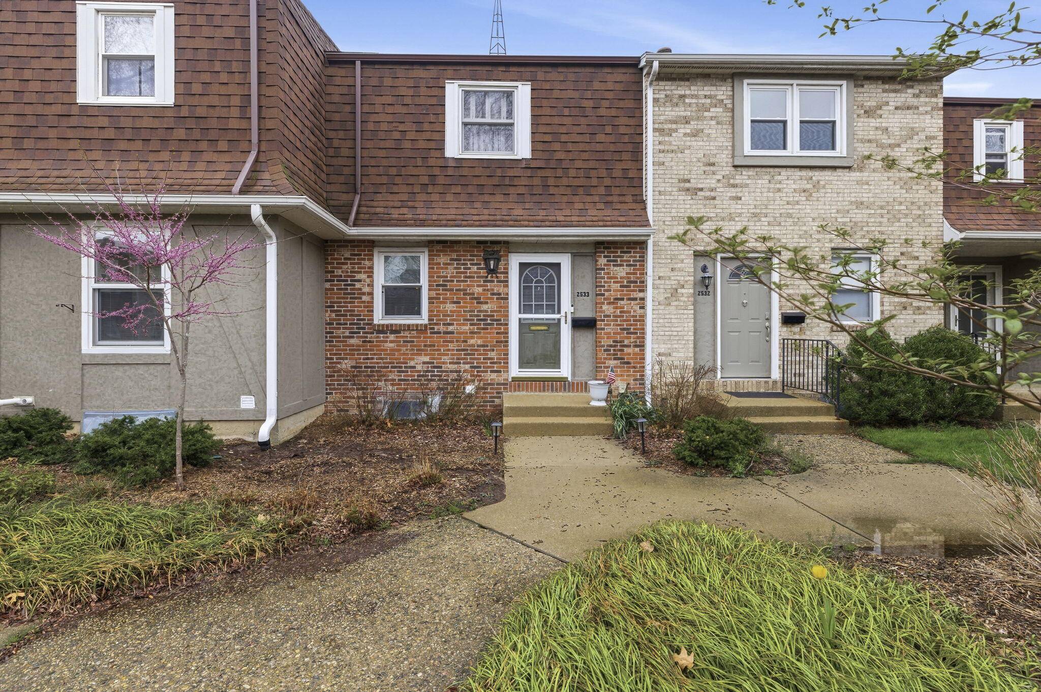 2533 Essex CT #38, St. Joseph Twp, MI 49085