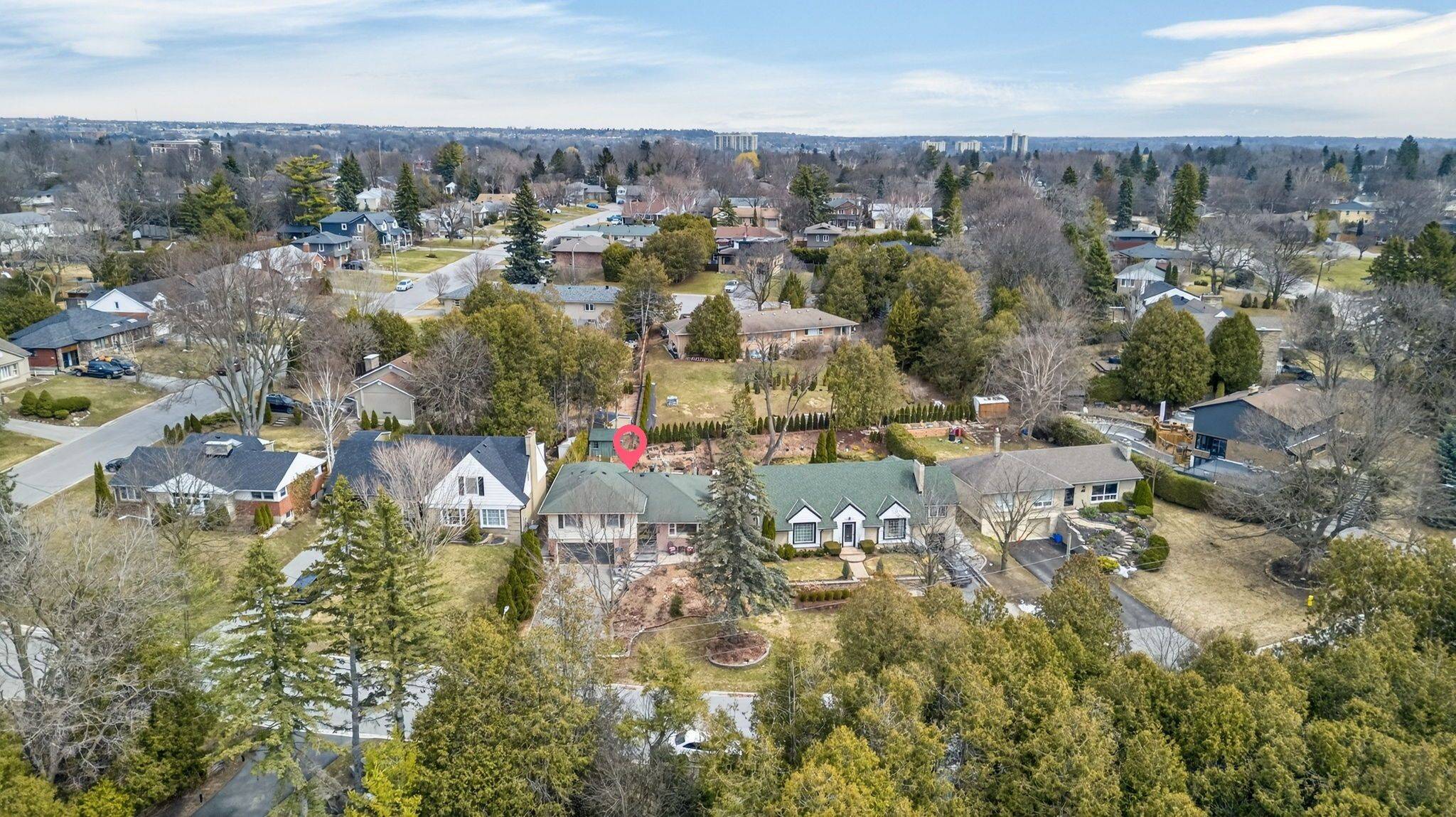 230 Glenwood CRES, Oshawa, ON L1G 3B1