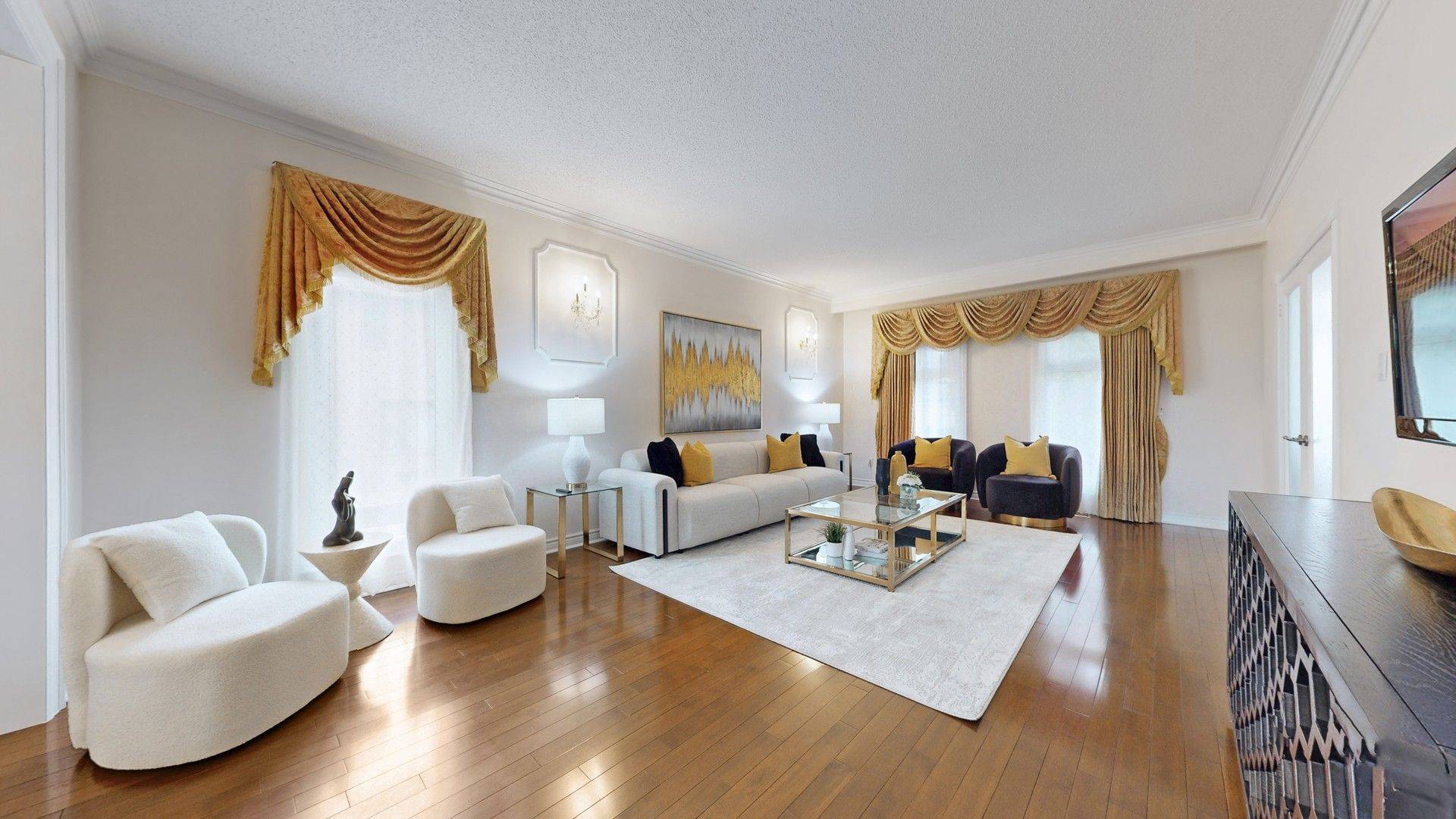 19 Spadina RD, Richmond Hill, ON L4B 2Y2