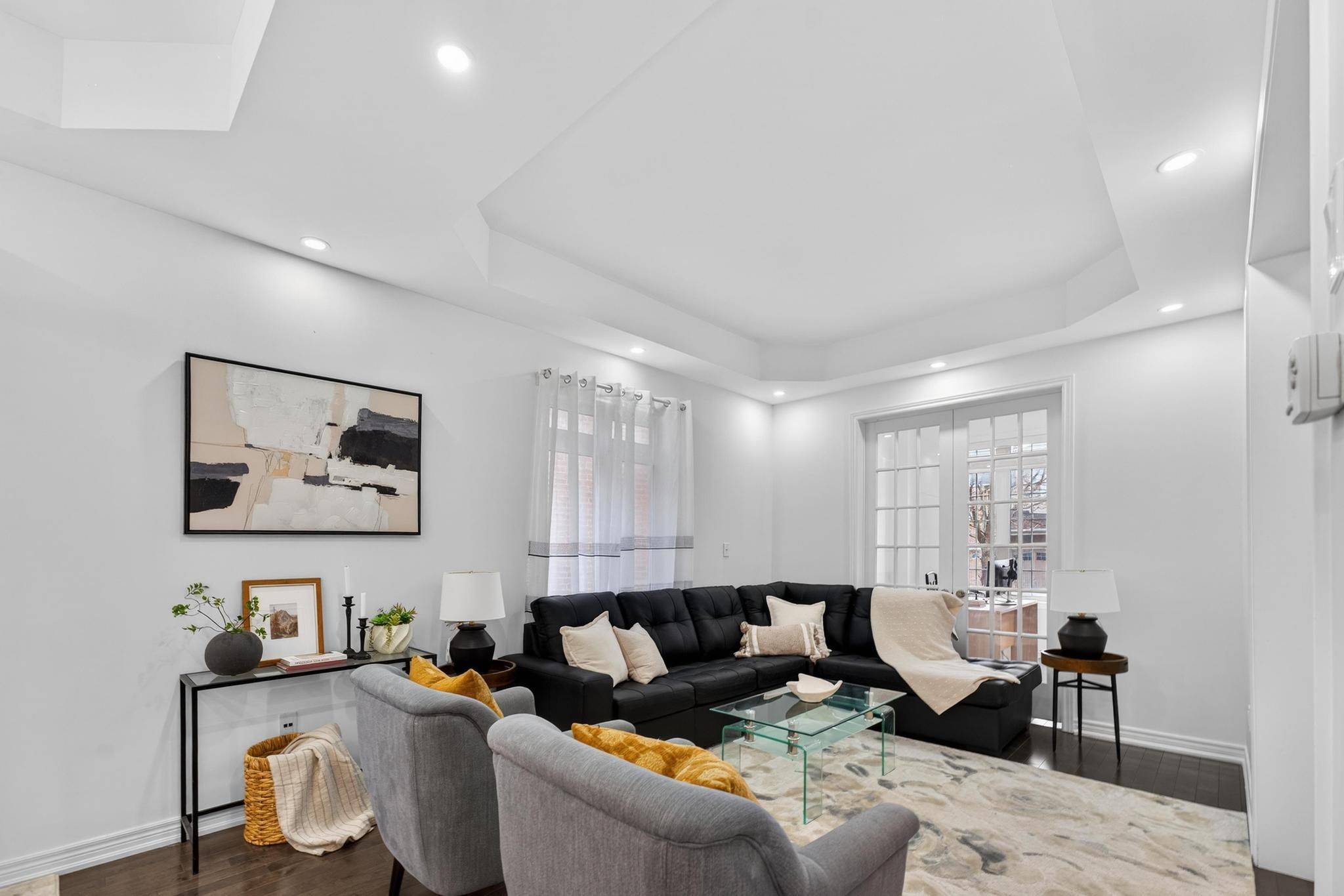 28 Brightside AVE, Richmond Hill, ON L4E 0P6