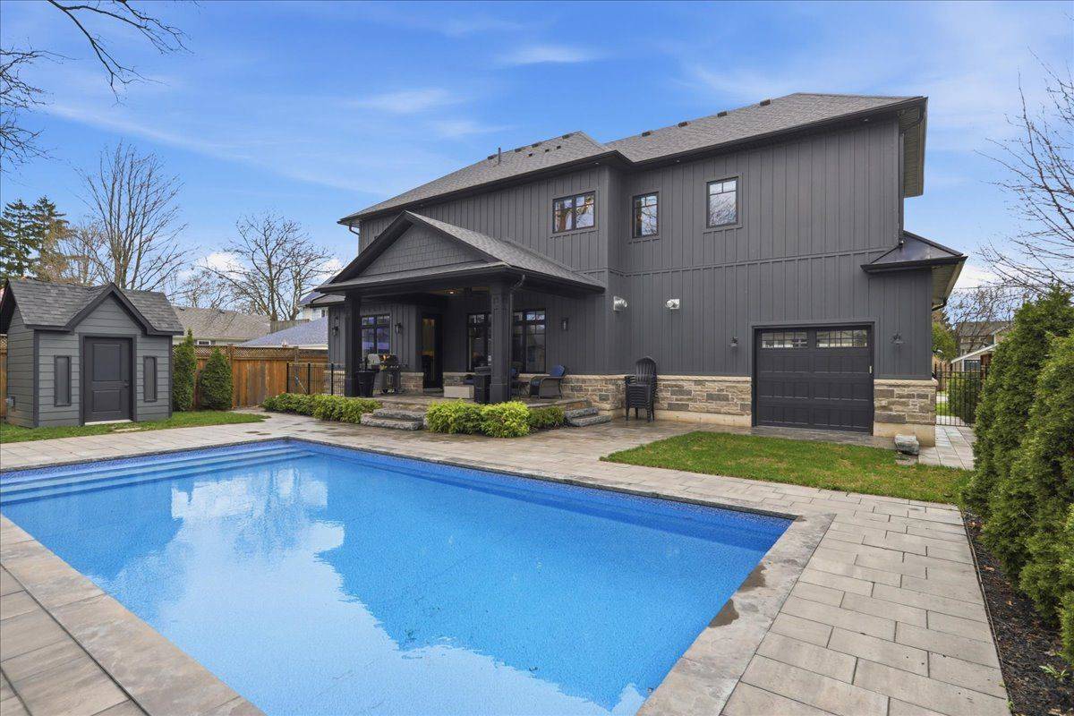 67 Robert ST, Milton, ON L9T 1G7