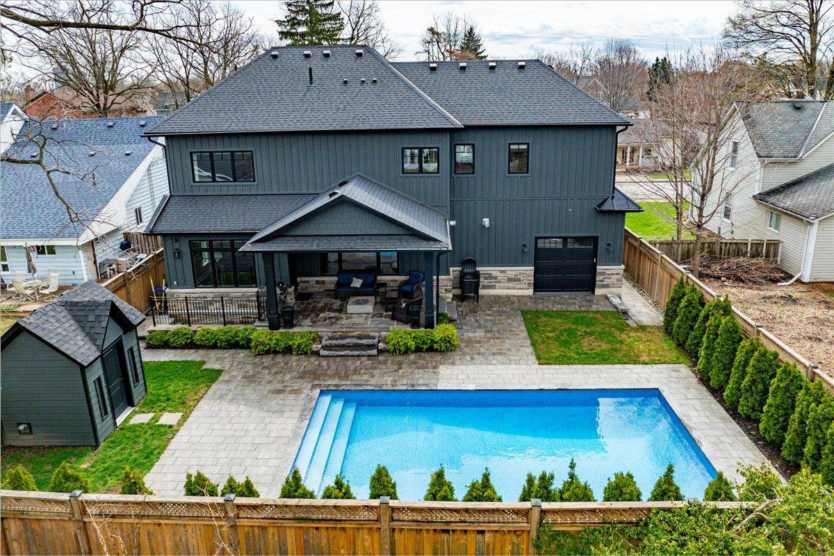 67 Robert ST, Milton, ON L9T 1G7