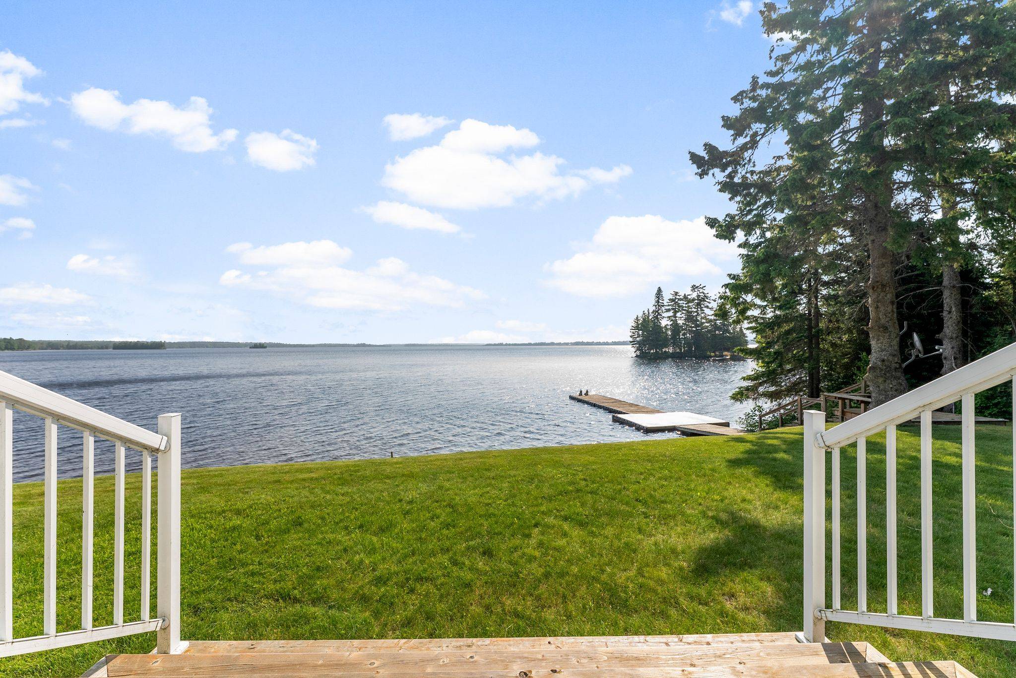 541 Morglan LN, Greater Madawaska, ON K0J 1H0