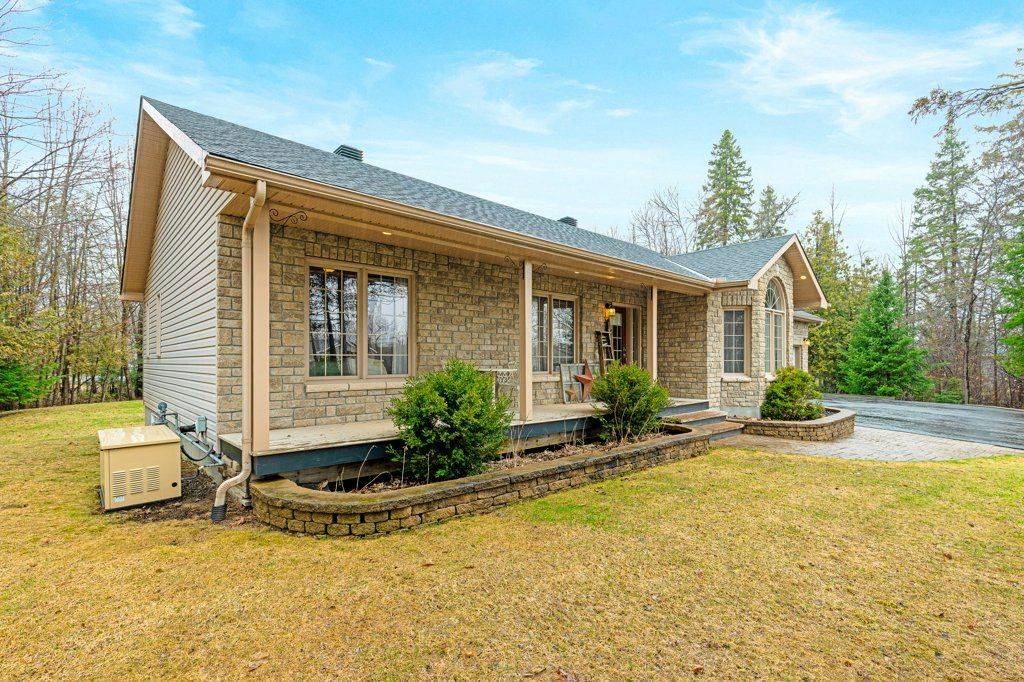 5 Red Oak DR, North Grenville, ON K0G 1J0