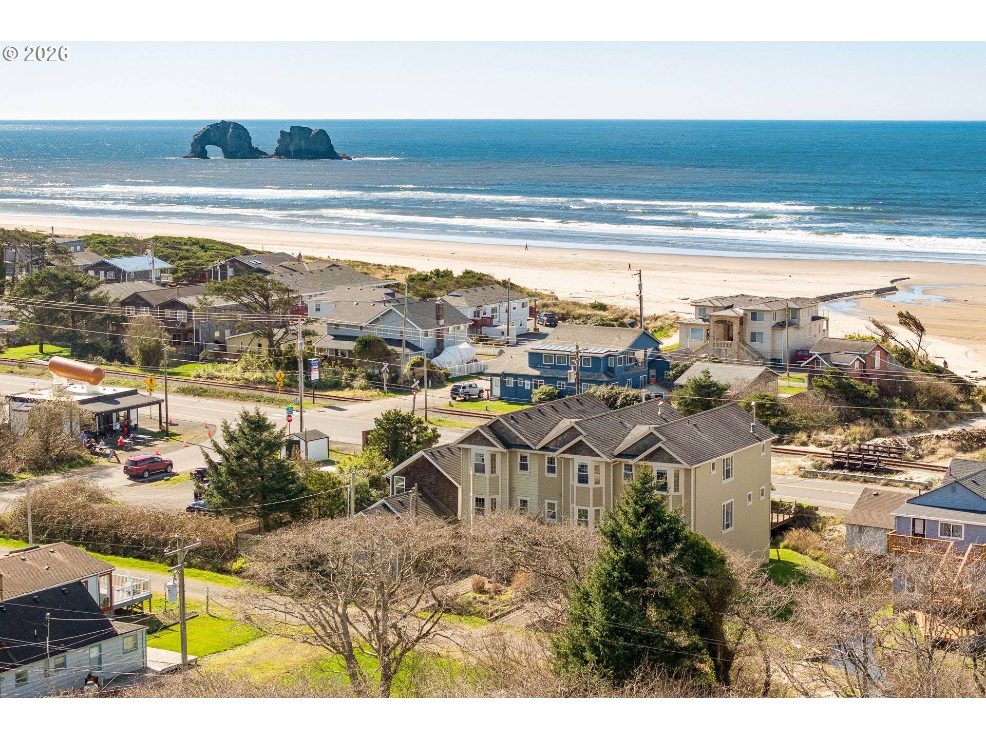 547 S FRONT ST, Rockaway Beach, OR 97136