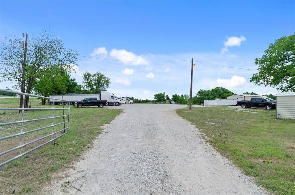 5716 N 287, Alvord, TX 76225