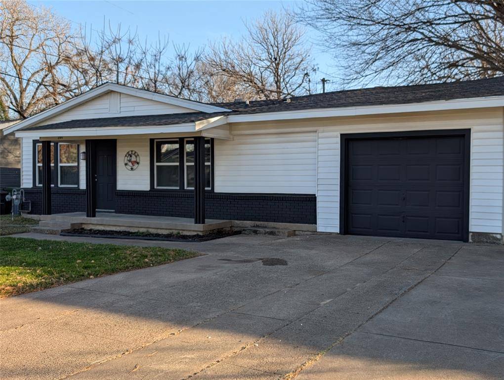 209 CEDAR Street, Hurst, TX 76053