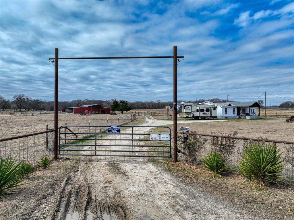 408 HCR 1414, Blum, TX 76627