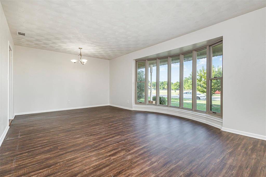 2640 Lakeland Drive, Dallas, TX 75228