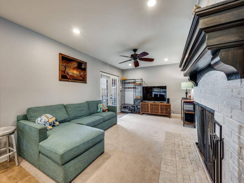 9835 Estate Lane, Dallas, TX 75238