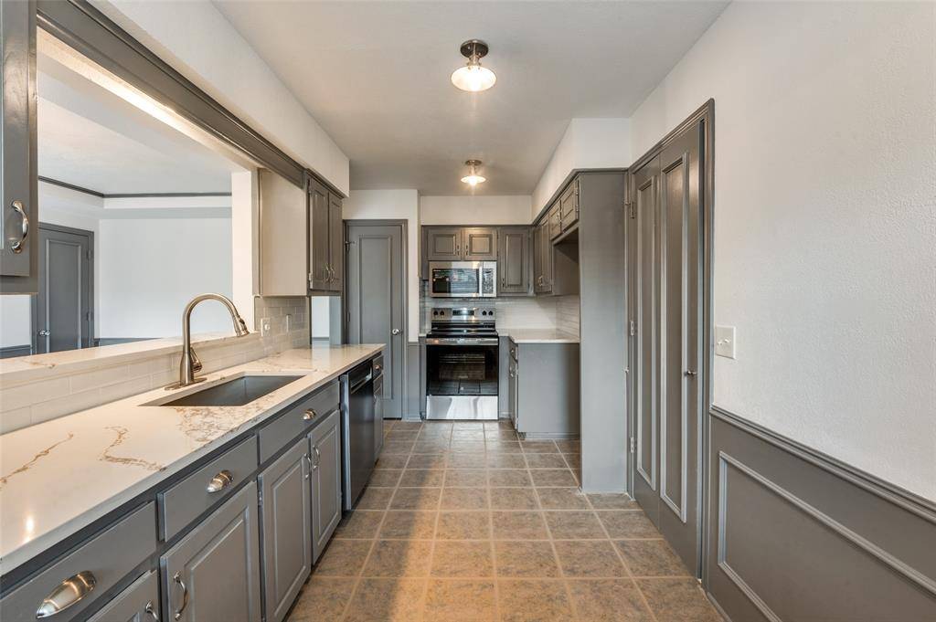 17079 Upper Bay Road, Addison, TX 75001