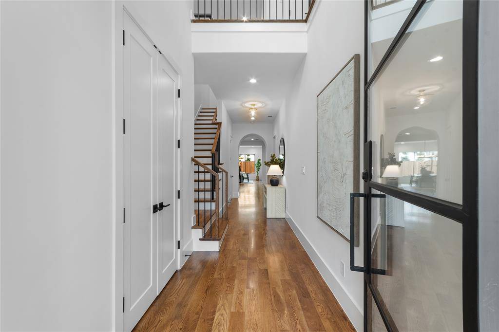 8611 San Fernando Way, Dallas, TX 75218