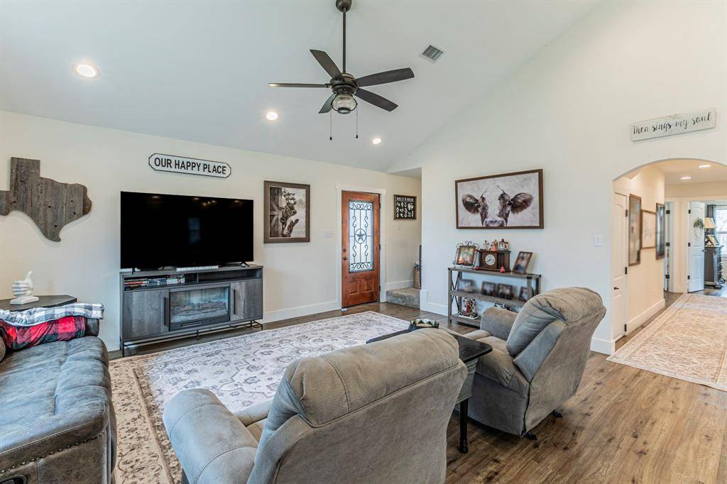 145 HCR 2131, Whitney, TX 76692