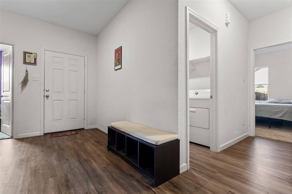 2360 Timbercreek Drive, Glenn Heights, TX 75154