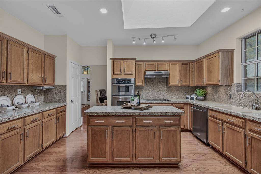 1408 Hamilton Drive, Cedar Hill, TX 75104