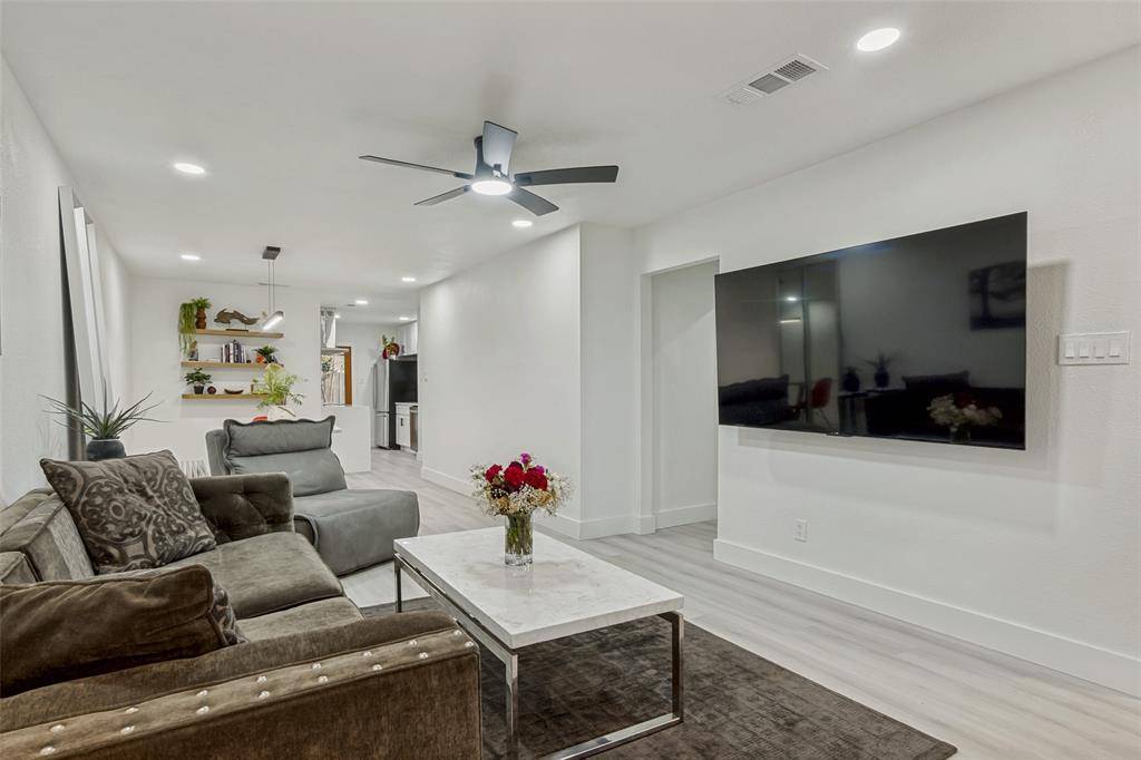 10635 Stone Canyon Road #19, Dallas, TX 75230