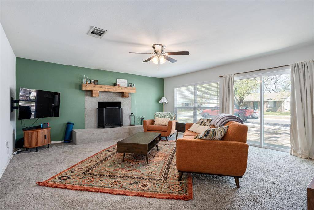 3413 Sunnydale Lane, Denton, TX 76209