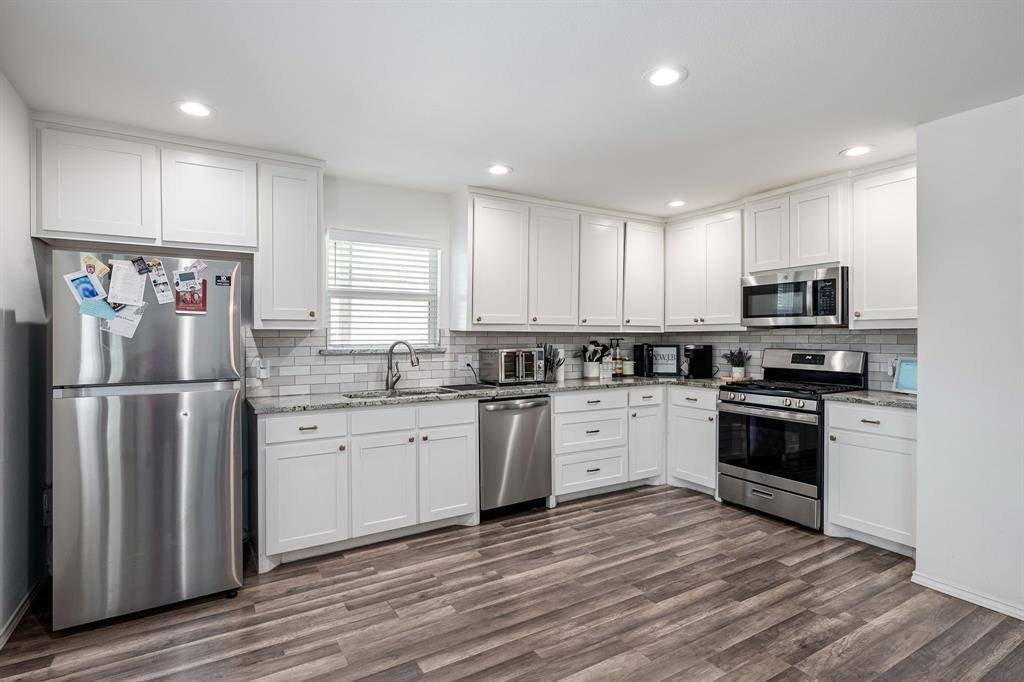 3413 Sunnydale Lane, Denton, TX 76209