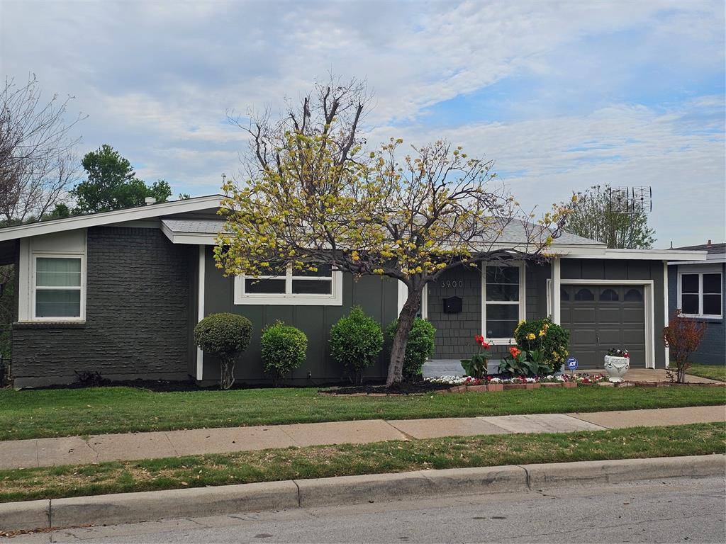 3900 Eldridge Street, Fort Worth, TX 76107