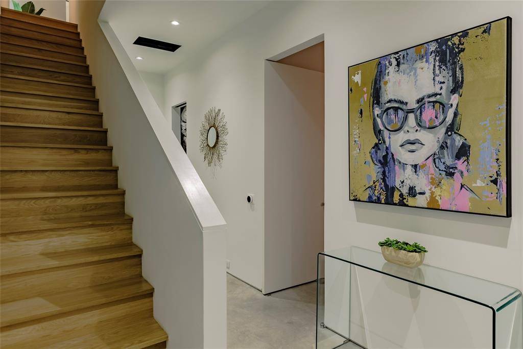 1504 Burlew Street #101, Dallas, TX 75204