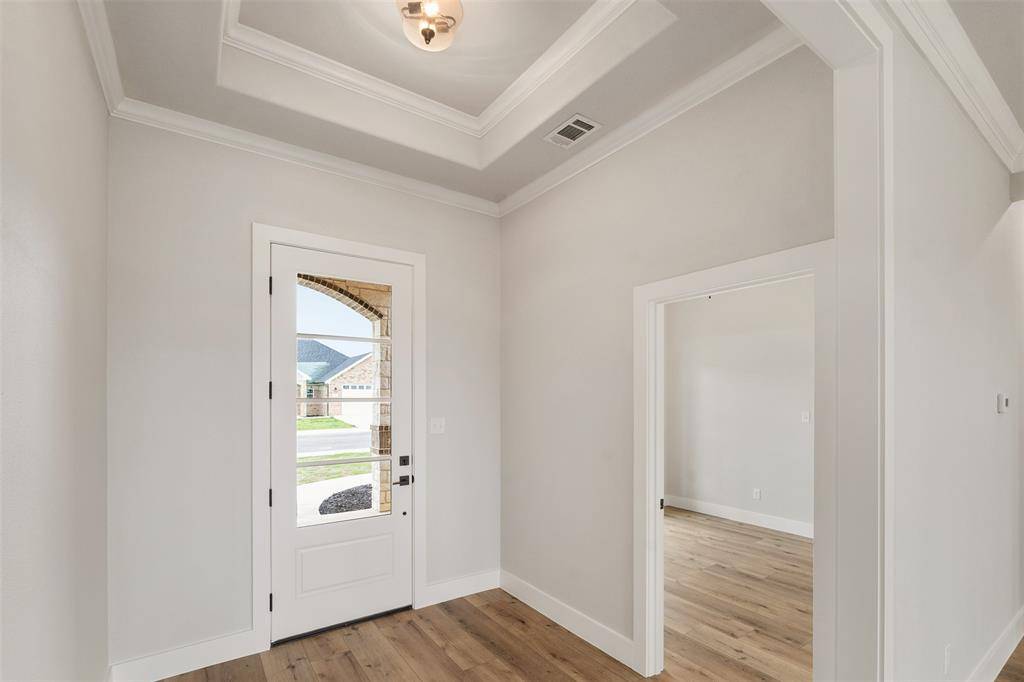 507 Limestone Circle, Mabank, TX 75147