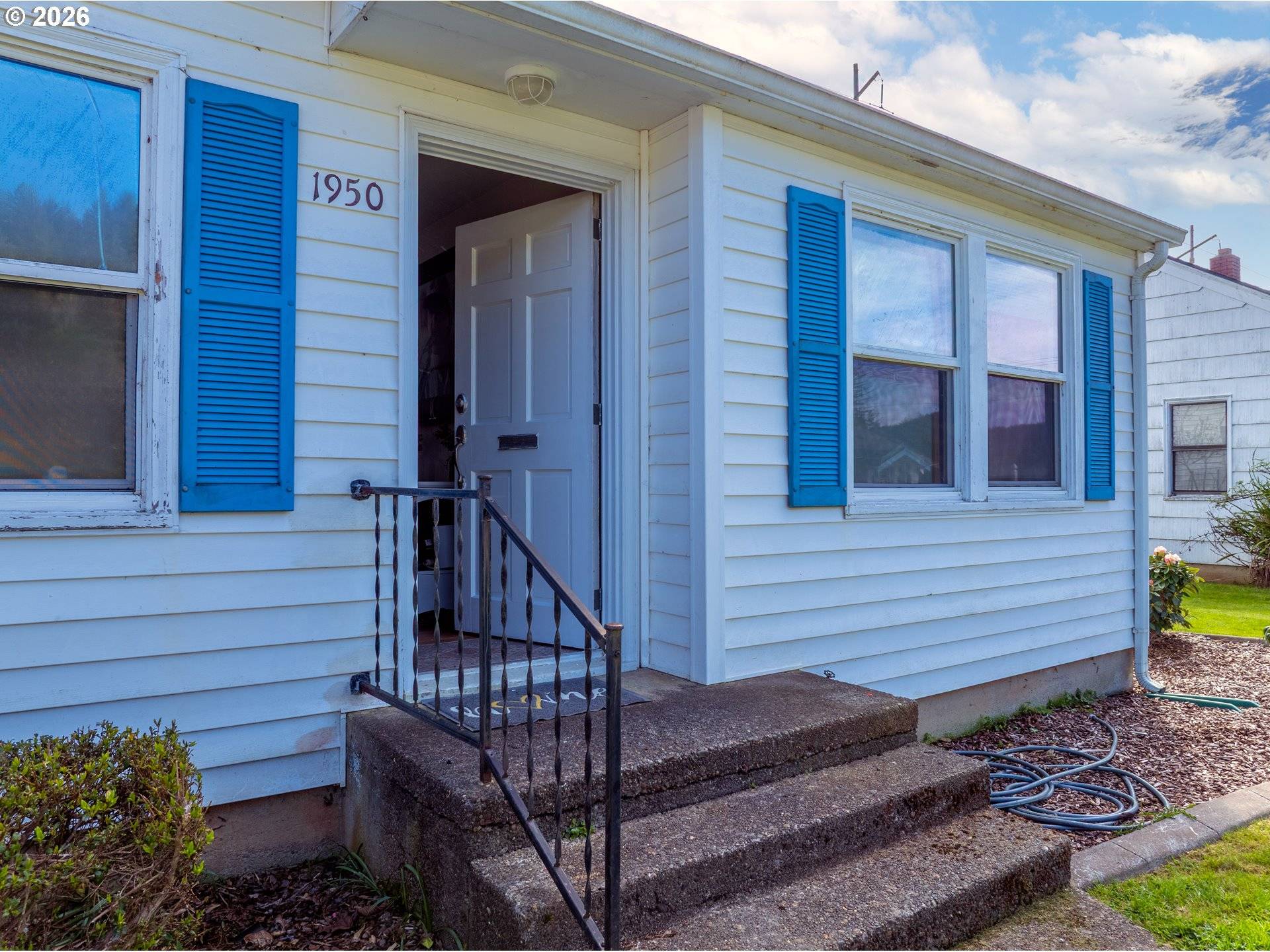 1950 GREENWOOD AVE, Reedsport, OR 97467