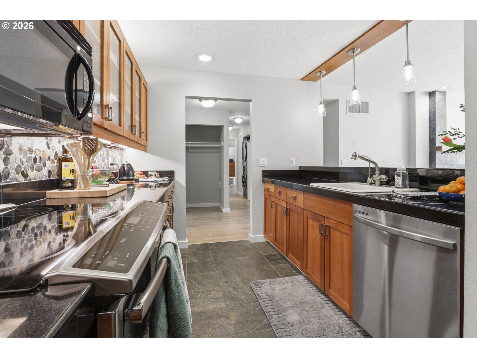 305 S MONTGOMERY ST #406, Portland, OR 97201