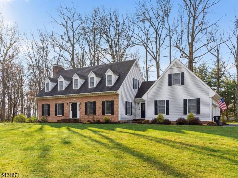 321 Bellis Rd, Holland Twp., NJ 08804