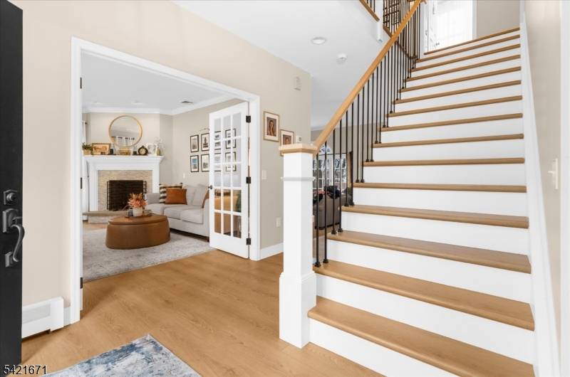 321 Bellis Rd, Holland Twp., NJ 08804