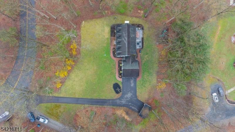321 Bellis Rd, Holland Twp., NJ 08804