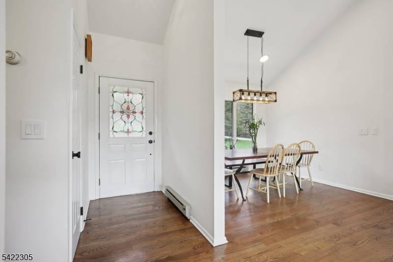 5 Bucky Ln, Vernon Twp., NJ 07462