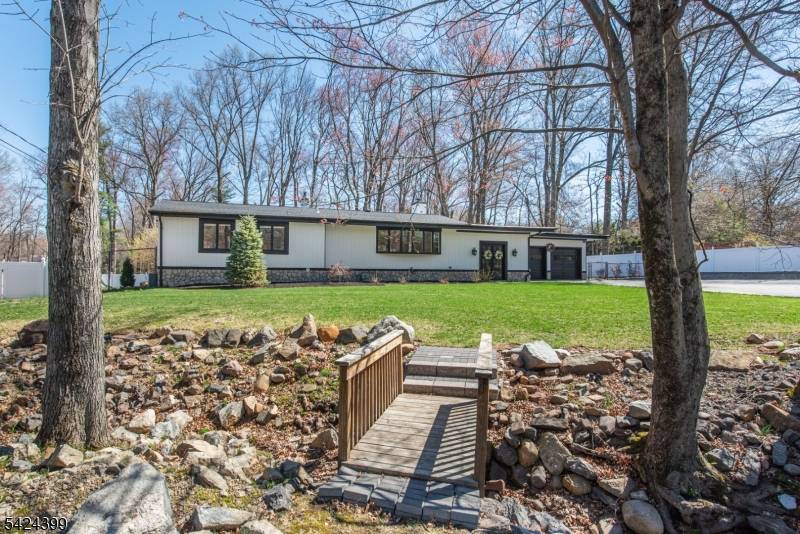 80 Park Rd, Parsippany-troy Hills Twp., NJ 07054