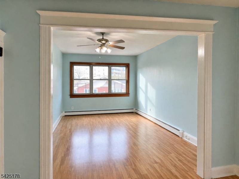 163 W 24Th St, Bayonne City, NJ 07002