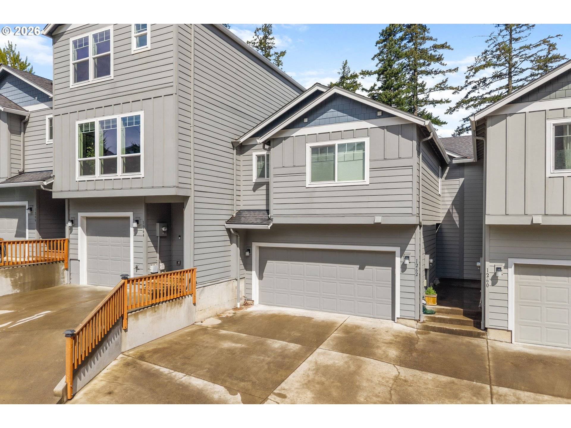 1262 SE WINDSONG DR, Cascade Locks, OR 97014