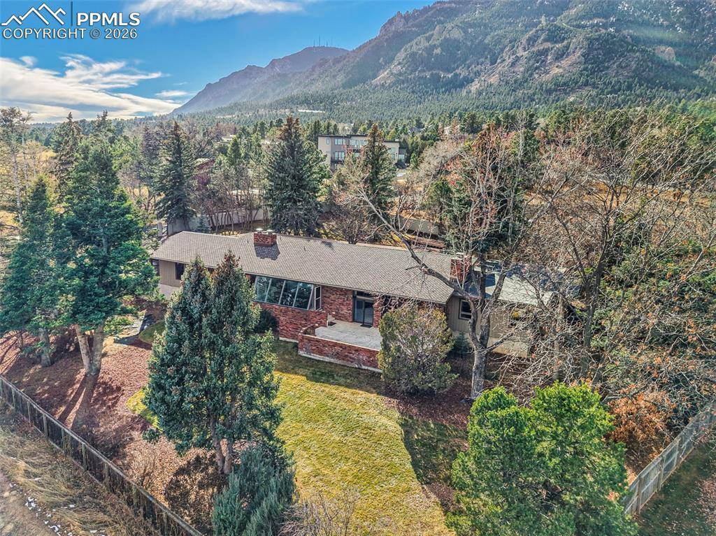 2 Penrose LN, Colorado Springs, CO 80906