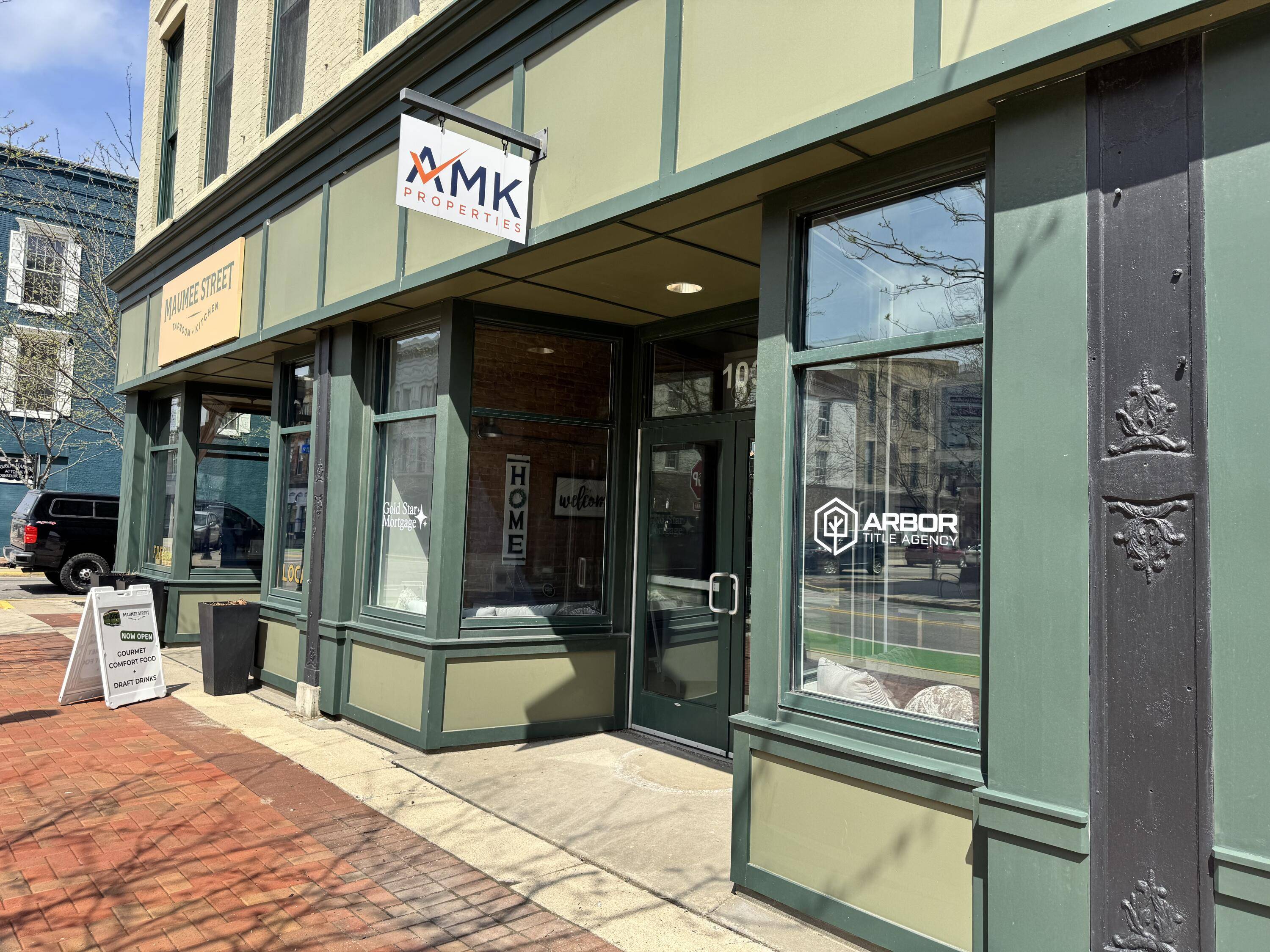 103 E Maumee ST, Adrian City, MI 49221