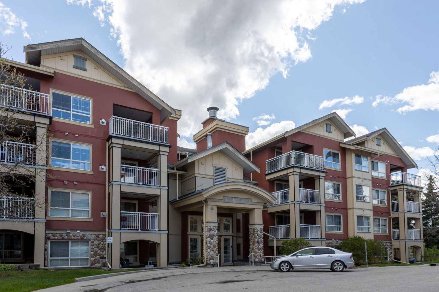 22 Richard PL SW #129, Calgary, AB T3E 7N6