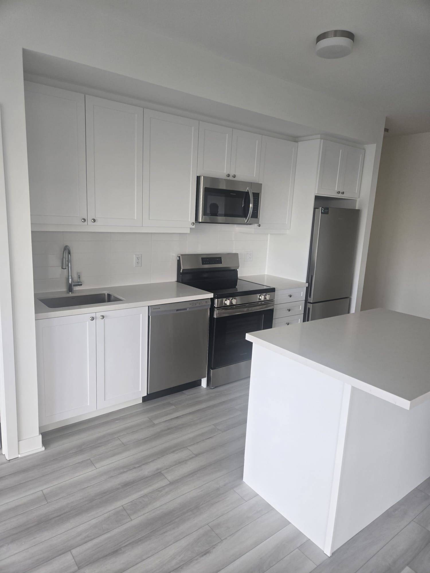 51 CLARINGTON BLVD #105, Clarington, ON L1C 7J8