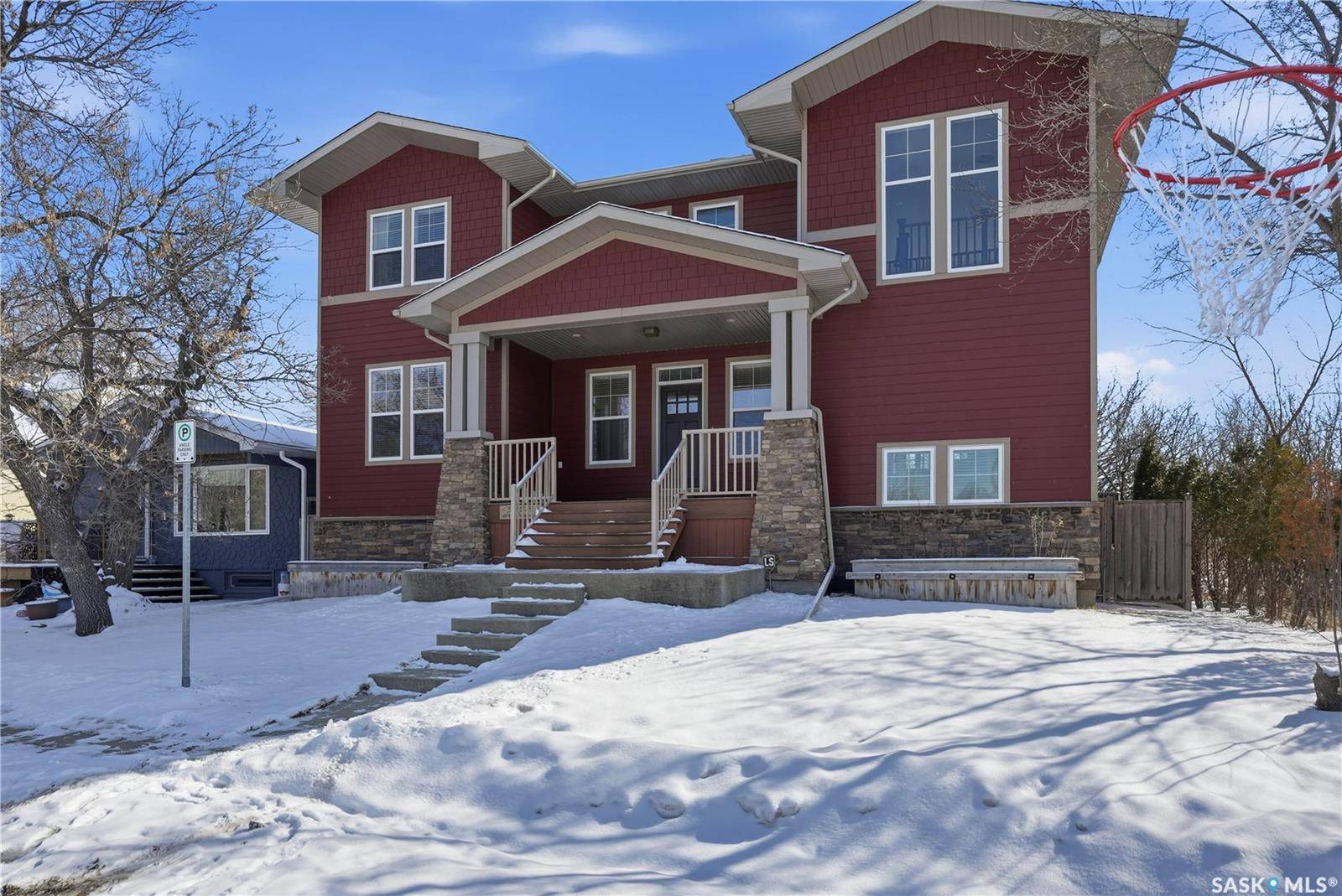 3229 18th AVENUE, Regina, SK S4T 1W9