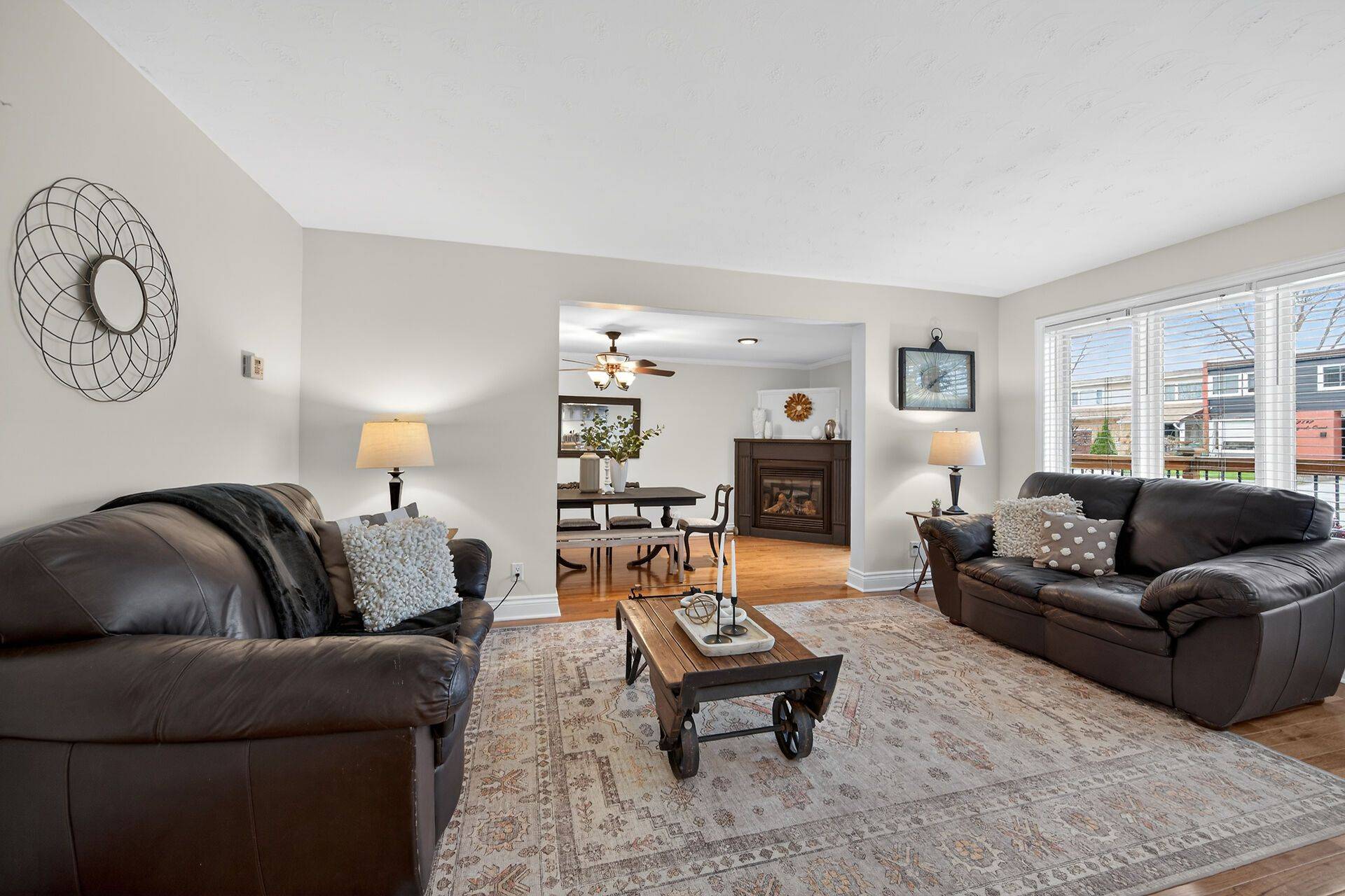 2387 Maryvale CT, Burlington, ON L7P 2P1