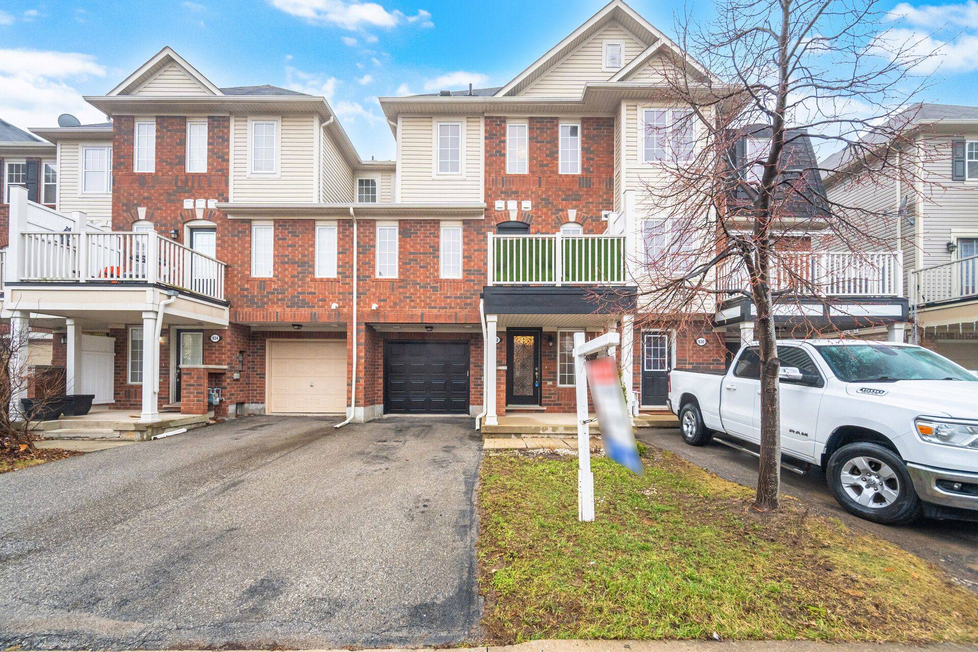 932 Sprague PL, Milton, ON L9T 0K8