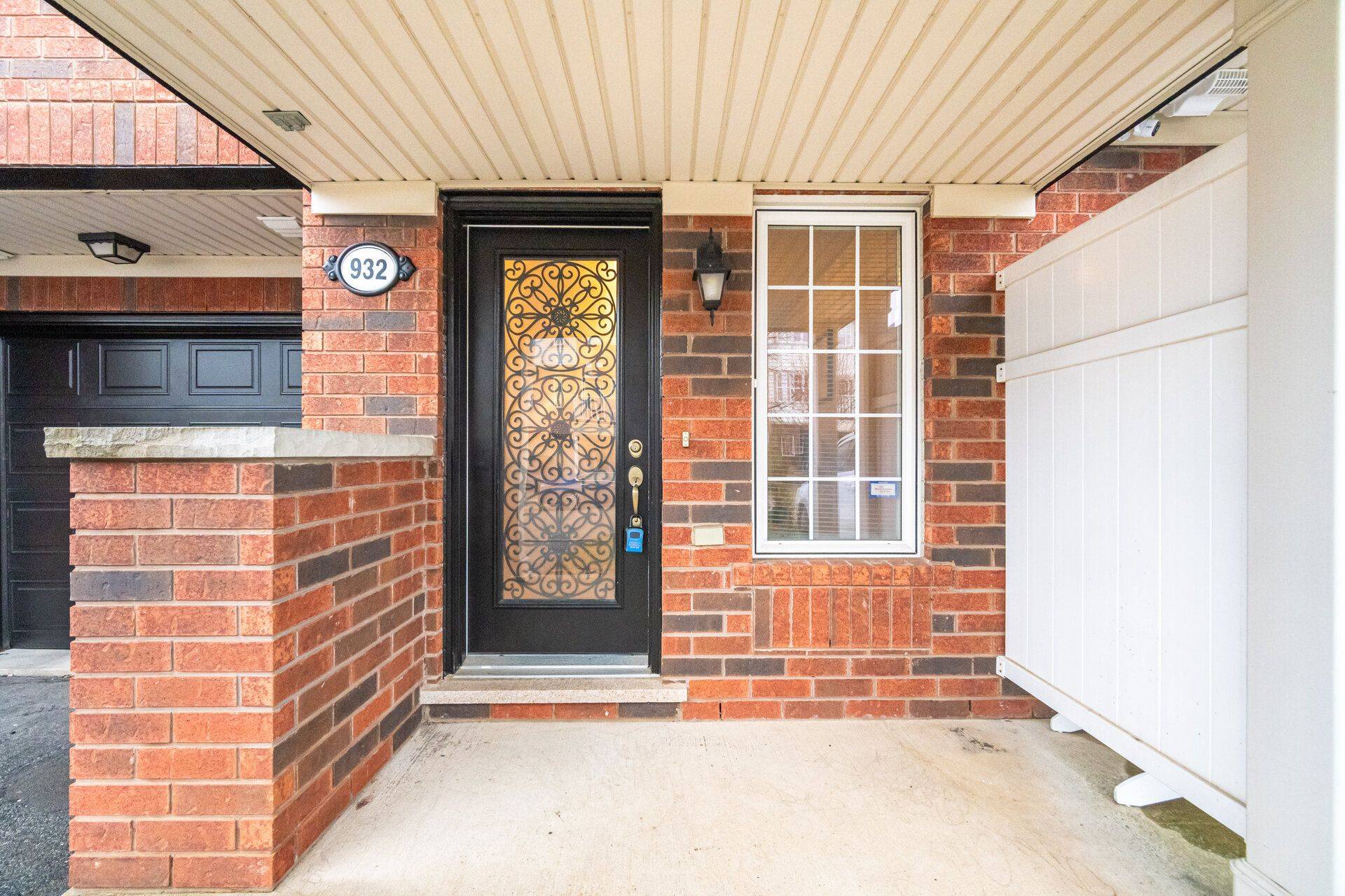 932 Sprague PL, Milton, ON L9T 0K8