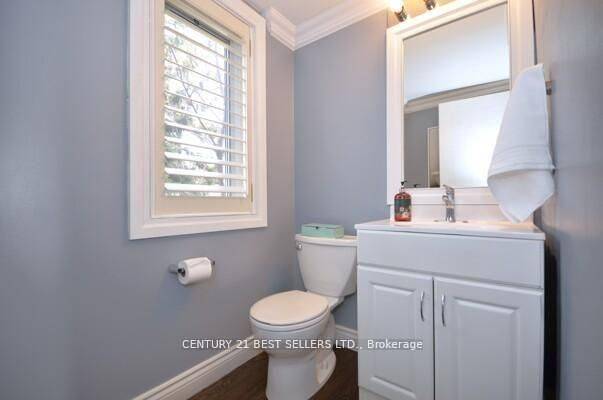 107 Bristol RD E #100, Mississauga, ON L4Z 3P6