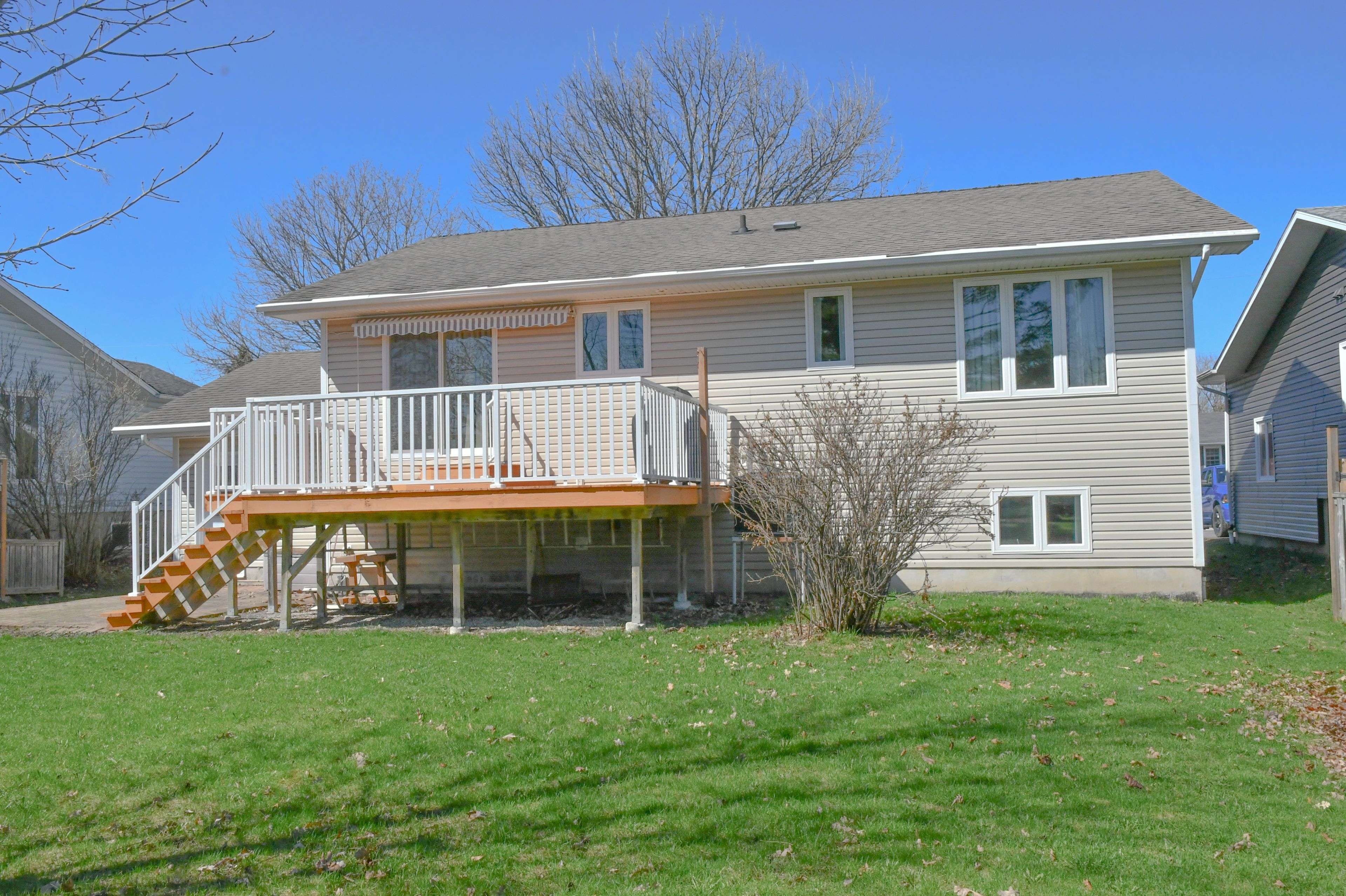16 FREDERICK ST, Lansdowne Village, ON K0E 1L0