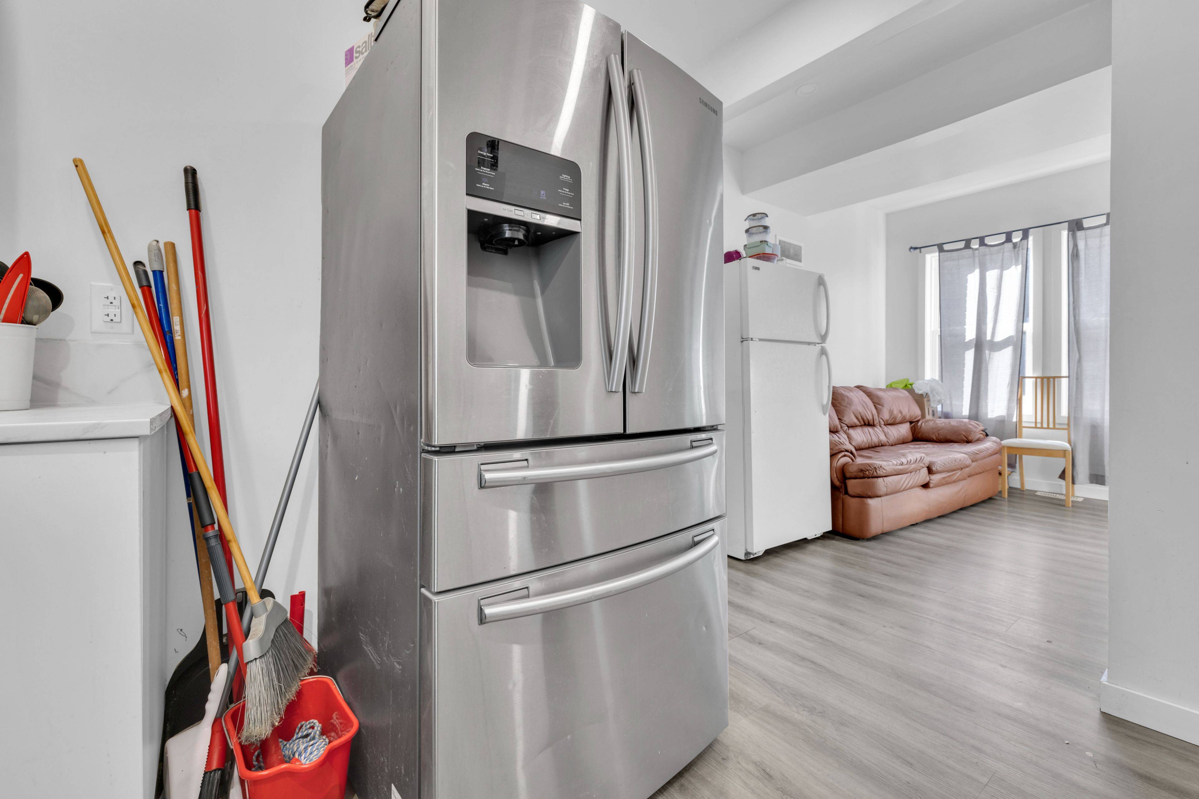 539 Campbell AVE, Windsor, ON N9B 2H5