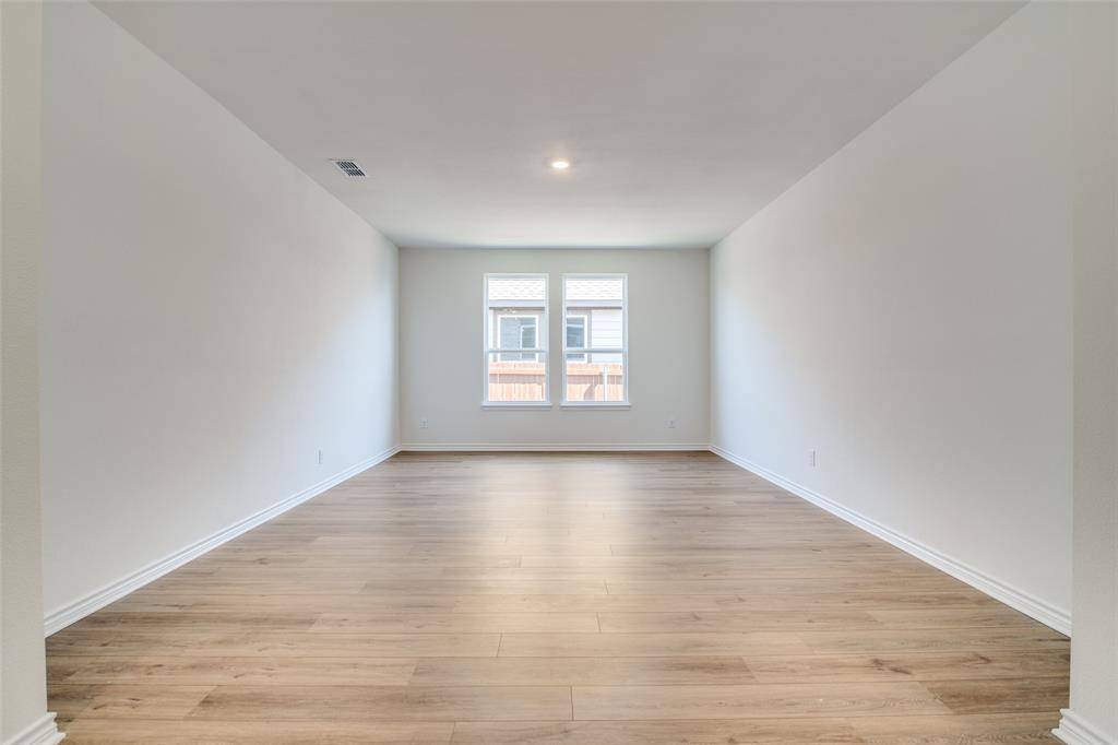 4031 Bedford Drive, Crandall, TX 75114