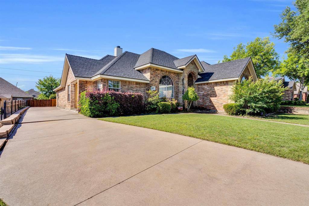 1607 W Westhill Drive, Cleburne, TX 76033