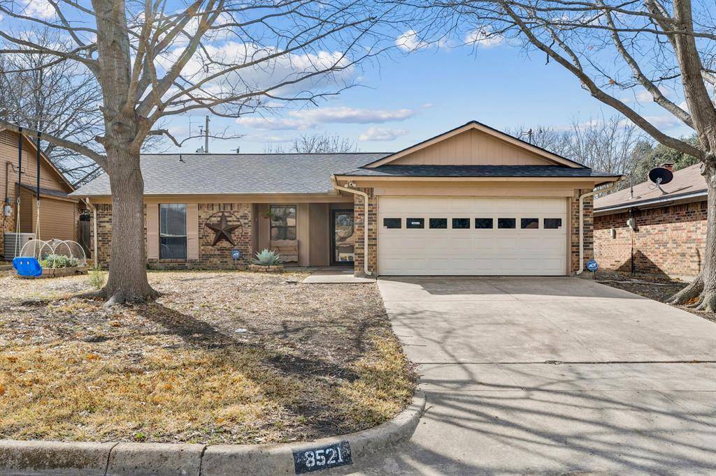 8521 Whitney Drive, White Settlement, TX 76108